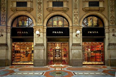 capitalisti con la borsa di prada|La borsa Prada Galleria secondo Xavier Dolan .